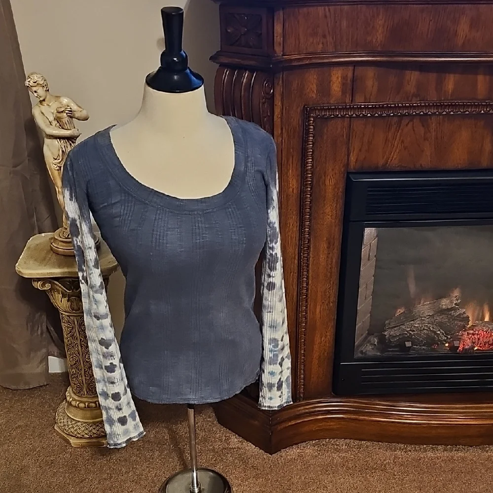 We The Free Blue Tie-Dye Long Sleeve Top - Picture 2 of 16